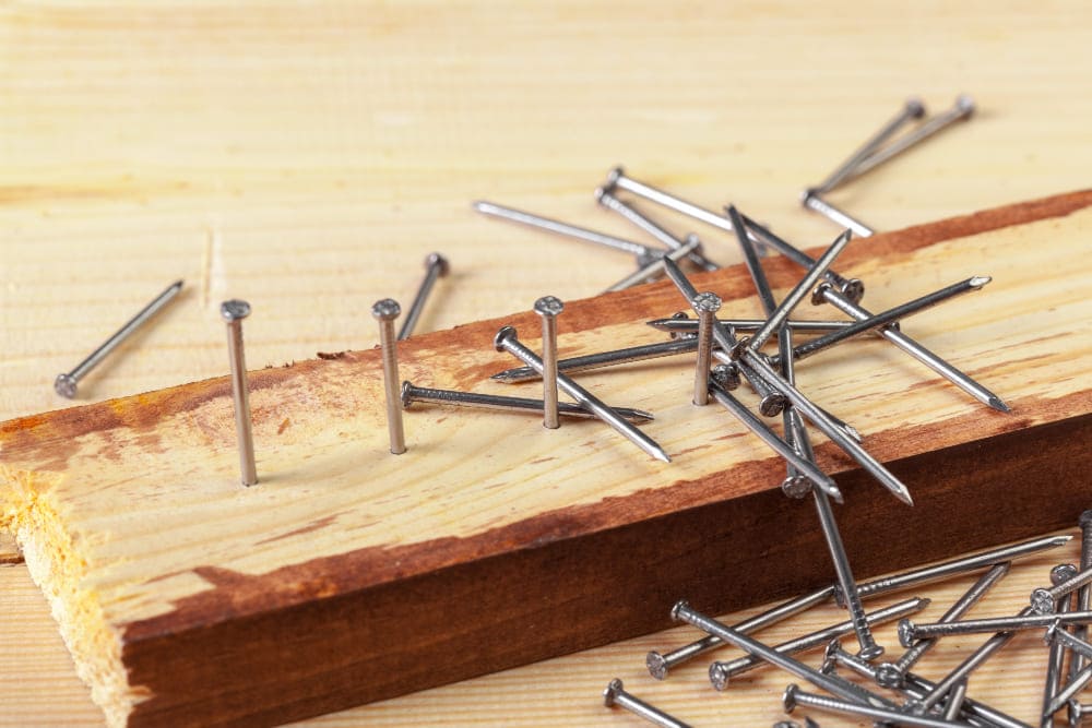paku-coil-vs-paku-biasa-untuk-pallet